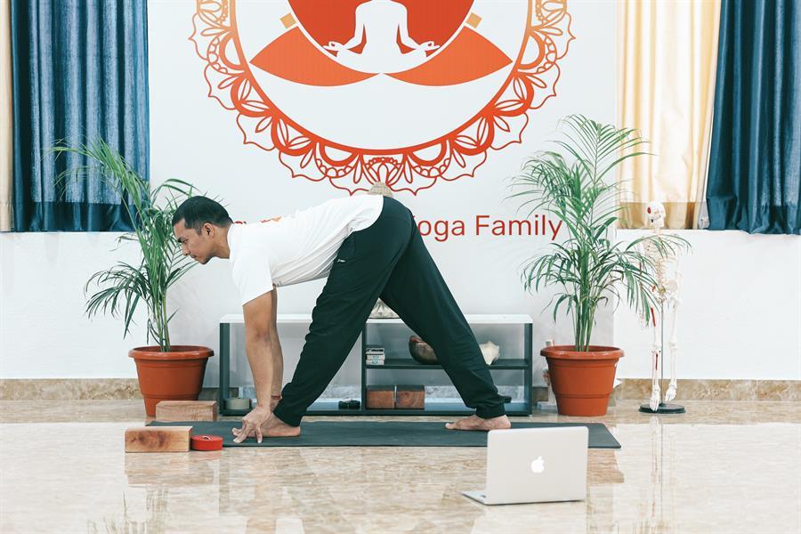 best 200 hour online yoga teacher training course - Rishikesh Yogkulam